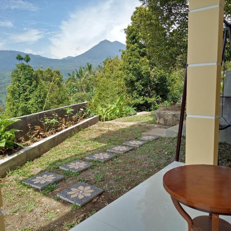 Atres Sari Resort Munduk Exterior foto